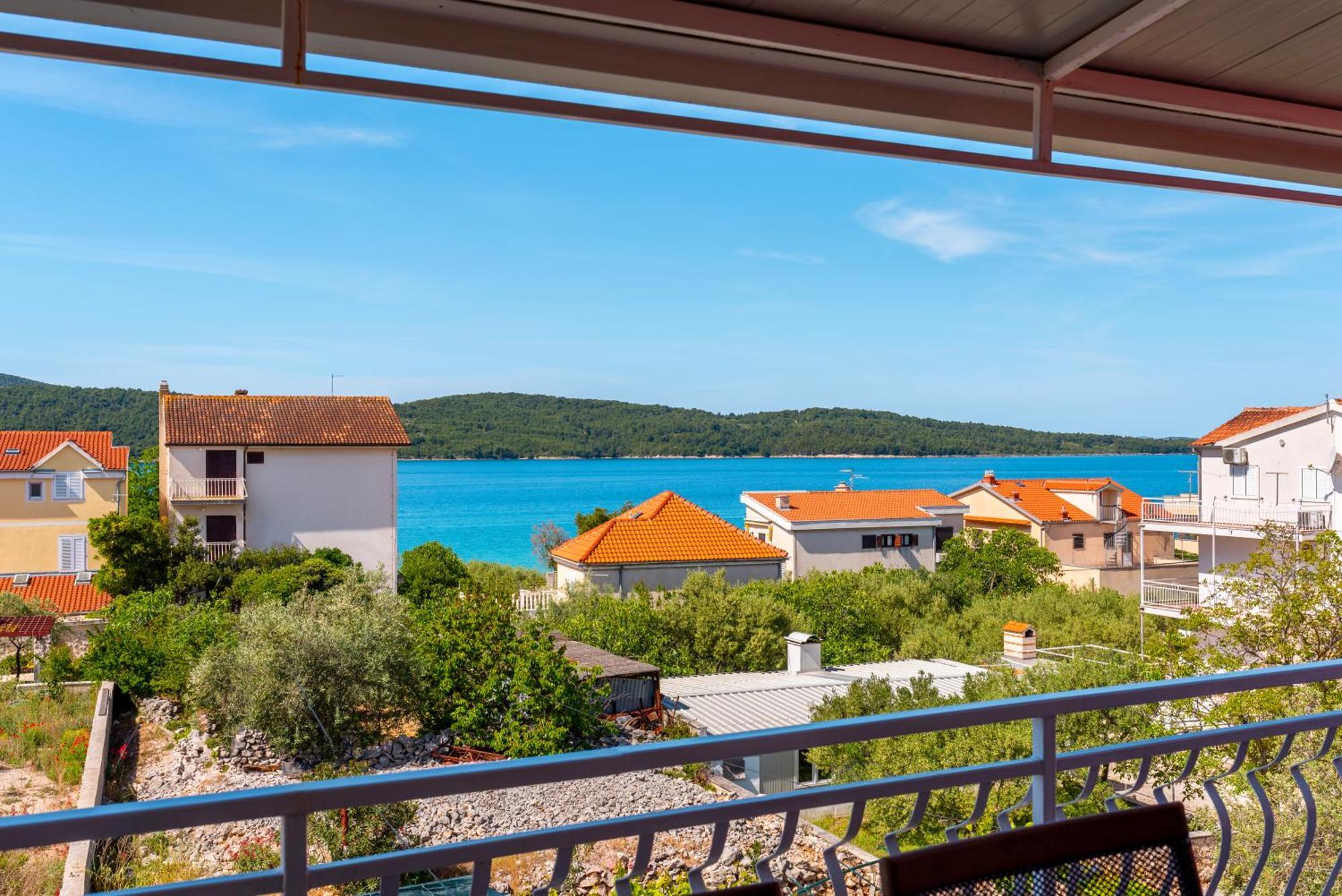 שיבניק Danica Luxury Seaside Apartment מראה חיצוני תמונה