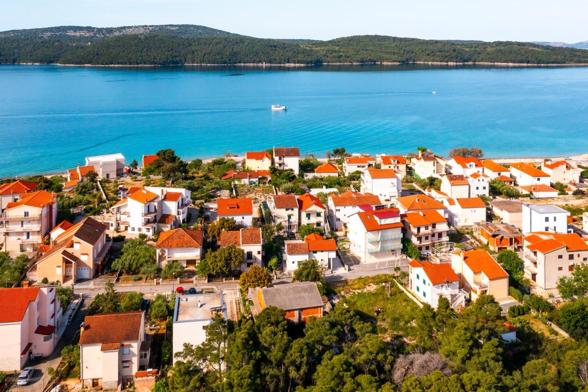 שיבניק Danica Luxury Seaside Apartment מראה חיצוני תמונה