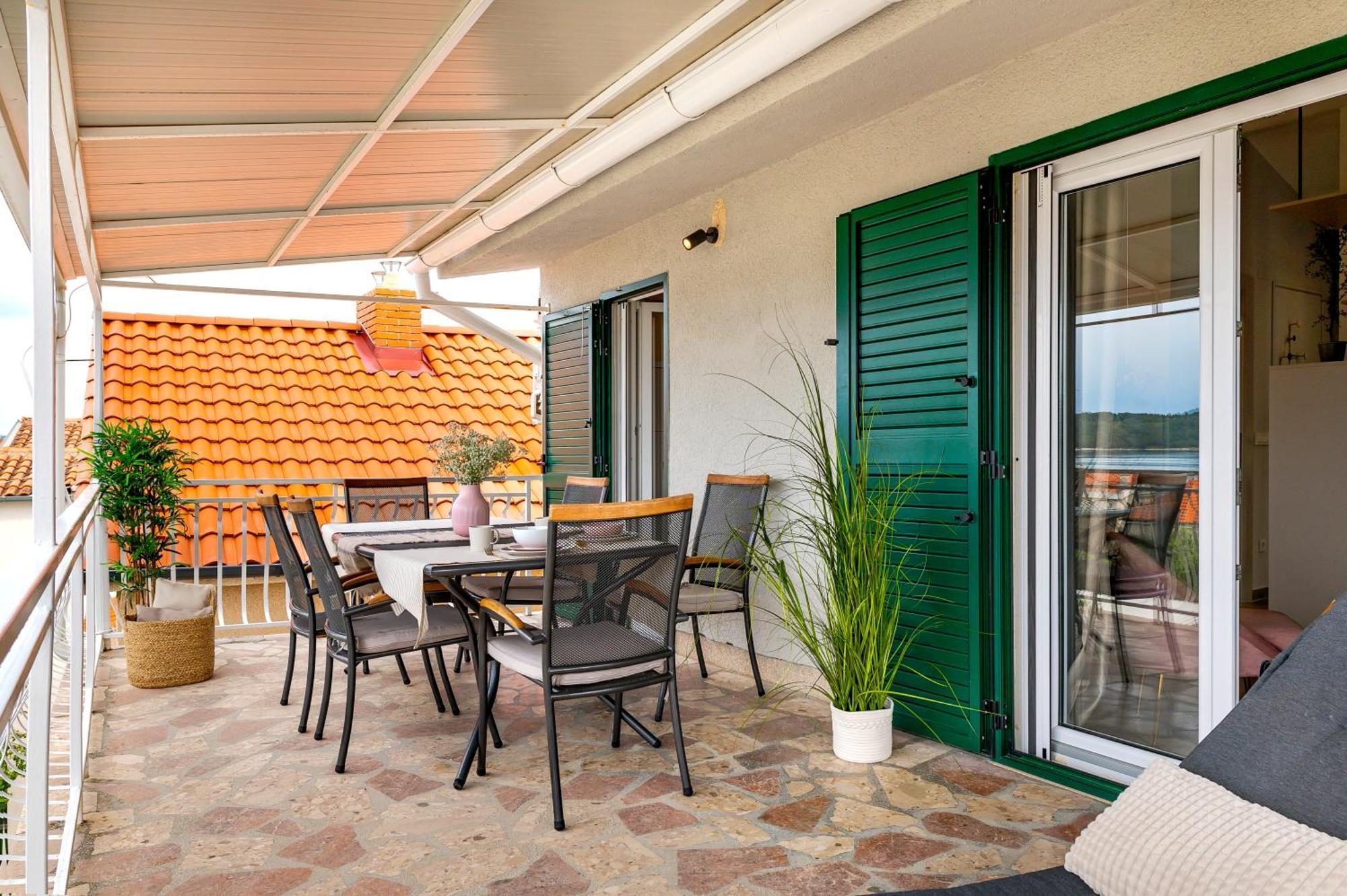שיבניק Danica Luxury Seaside Apartment מראה חיצוני תמונה
